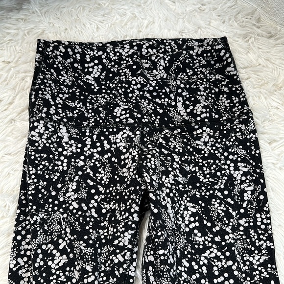 Lululemon Align Crop *21" Chirasu Black - Picture 2 of 7